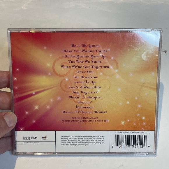 Bratz World House 🛁Bath tub with Yasmin doll bundle - Picture 14 of 16